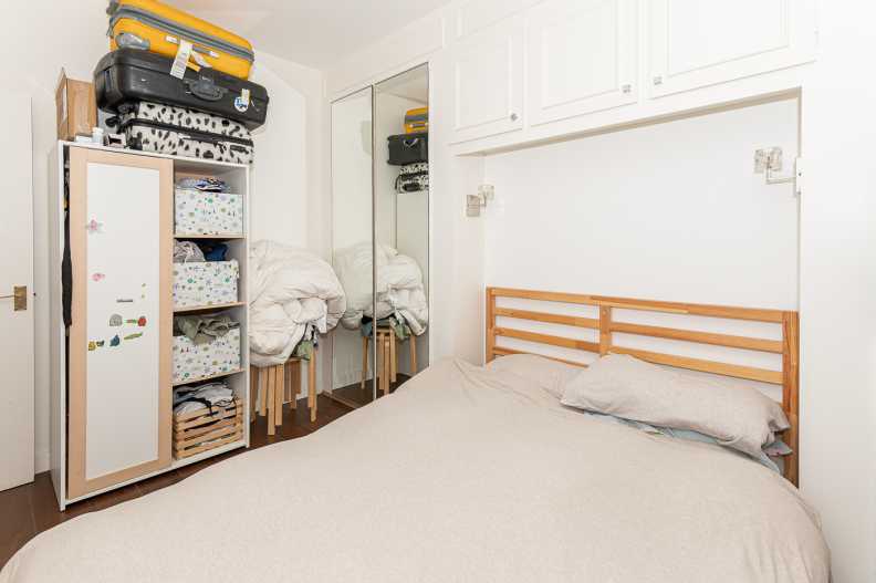 2 bedrooms apartments/flats to sale in Thurlow Road, Hampstead, London-image 13