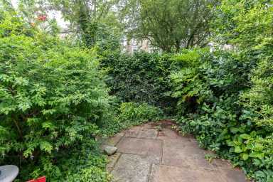 Thurlow Road, Hampstead, London - NW3 view 4