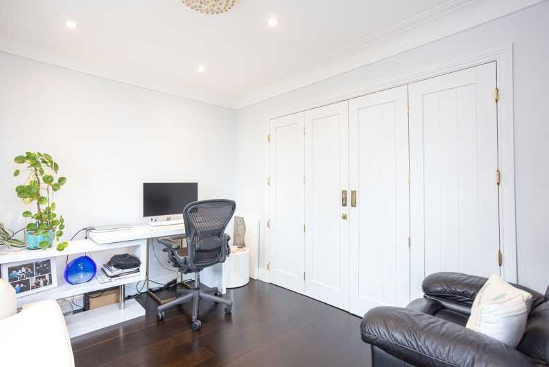 3 bedrooms apartments/flats to sale in Prince Arthur Road, Hampstead, London-image 22