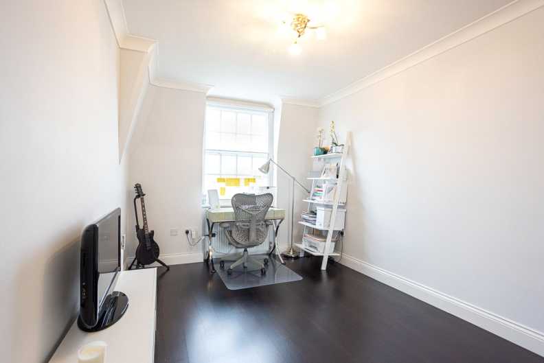 3 bedrooms apartments/flats to sale in Prince Arthur Road, Hampstead, London-image 23