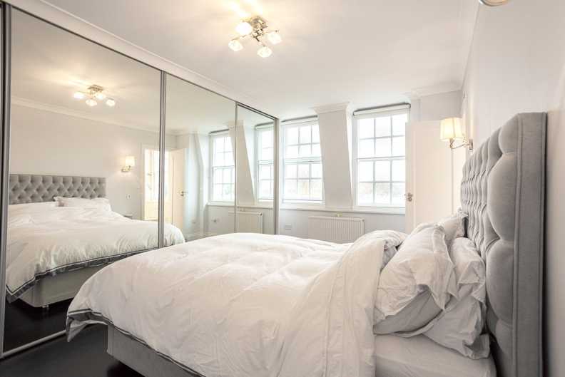 3 bedrooms apartments/flats to sale in Prince Arthur Road, Hampstead, London-image 25