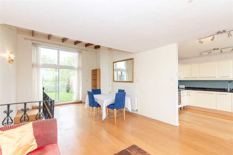 2 bedrooms apartments/flats to sale in Shepherds Hill, Highgate-image 2