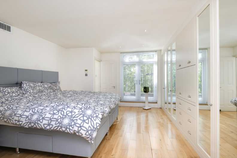 4 bedrooms to sale in Rosemont Road, Hampstead-image 5