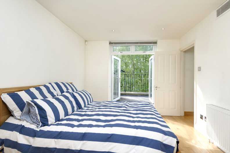4 bedrooms apartments/flats to sale in Rosemont Road, Hampstead-image 10