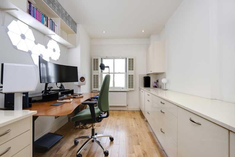 4 bedrooms to sale in Rosemont Road, Hampstead-image 7
