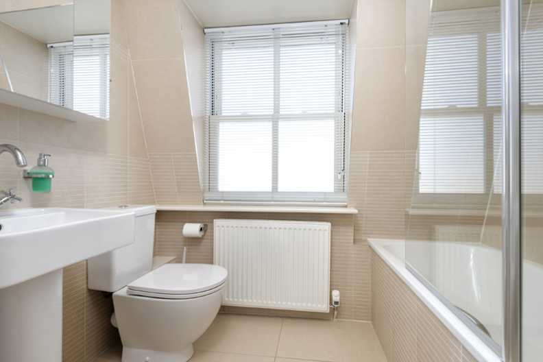 4 bedrooms apartments/flats to sale in Rosemont Road, Hampstead-image 8