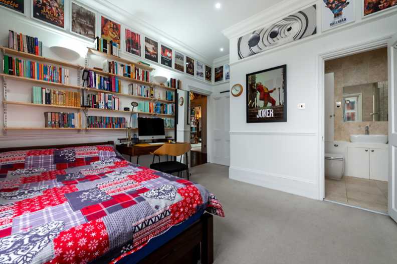 3 bedrooms apartments/flats to sale in Hampstead Lane, Highgate-image 9