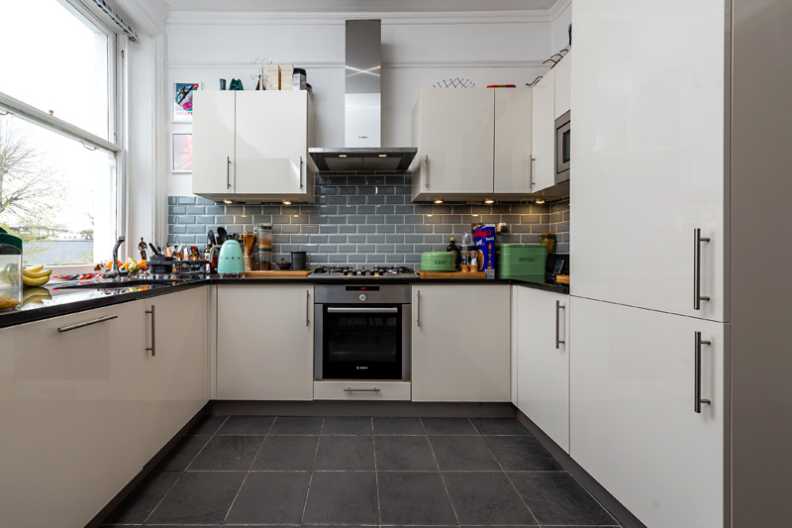 3 bedrooms apartments/flats to sale in Hampstead Lane, Highgate-image 17