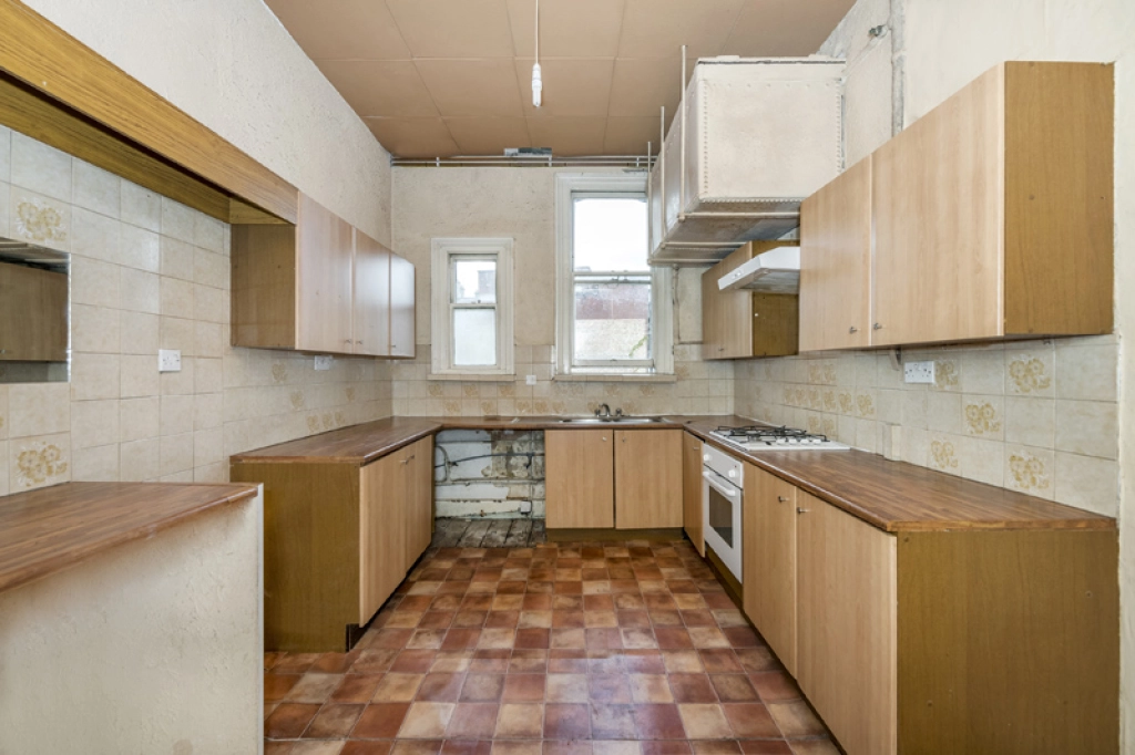 5 bedrooms apartments/flats for sale in Goldhurst Terrace, South Hampstead, London - NW6 view 6