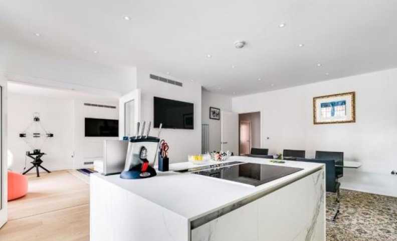 4 bedrooms apartments/flats to sale in Kidderpore Avenue, Hampstead-image 4