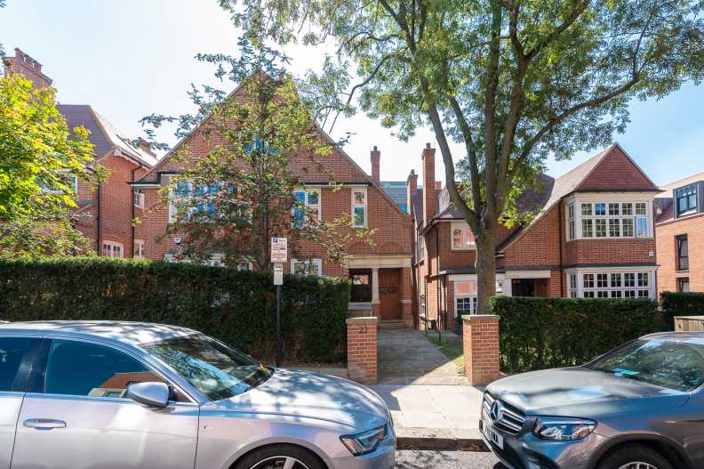 4 bedrooms apartments/flats to sale in Kidderpore Avenue, Hampstead-image 15
