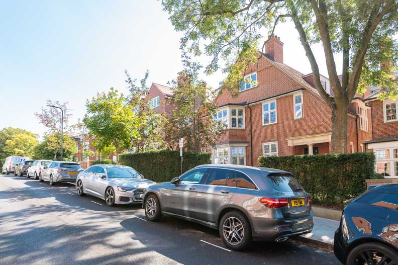 4 bedrooms apartments/flats to sale in Kidderpore Avenue, Hampstead-image 18