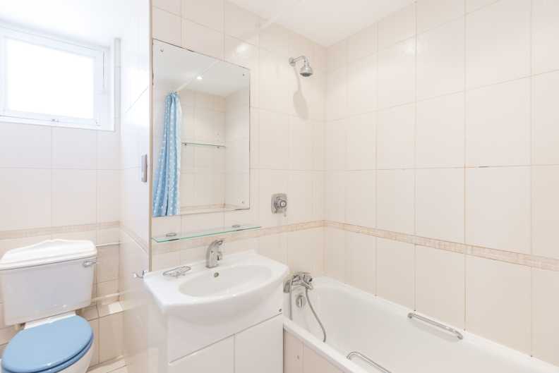 1 bedroom apartments/flats to sale in Netherhall Gardens, Hampstead-image 5