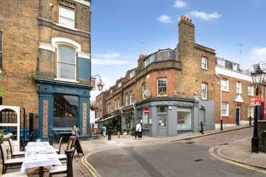 Flask Walk, London - NW3 view 9