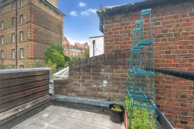 Flask Walk, London - NW3 view 7