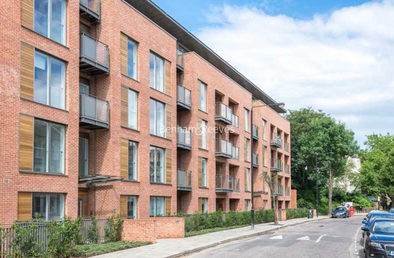 2 bedrooms apartments/flats to sale in Beaufort Court, 65 Maygrove Road, West Hampstead-image 2