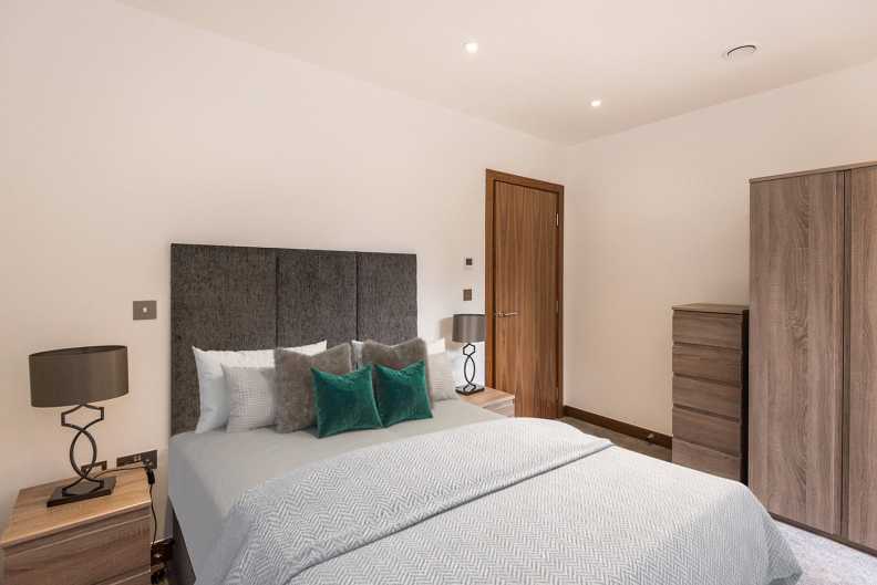 2 bedrooms apartments/flats to sale in Beaufort Court, 65 Maygrove Road, West Hampstead-image 7