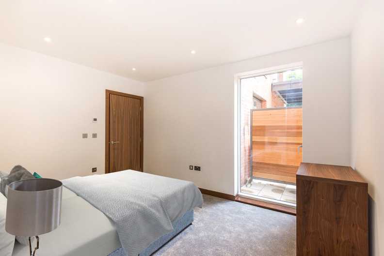2 bedrooms apartments/flats to sale in Beaufort Court, 65 Maygrove Road, West Hampstead-image 11