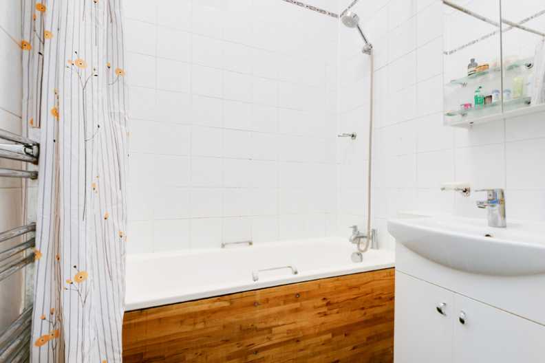 1 bedroom apartments/flats to sale in South End Road, Hampstead, London-image 7