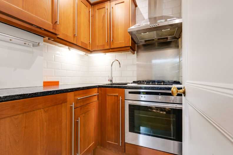 1 bedroom apartments/flats to sale in South End Road, Hampstead, London-image 10