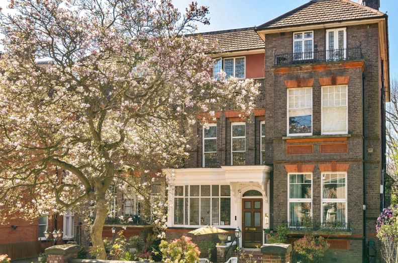 2 bedrooms apartments/flats to sale in Maresfield Gardens, Hampstead-image 1