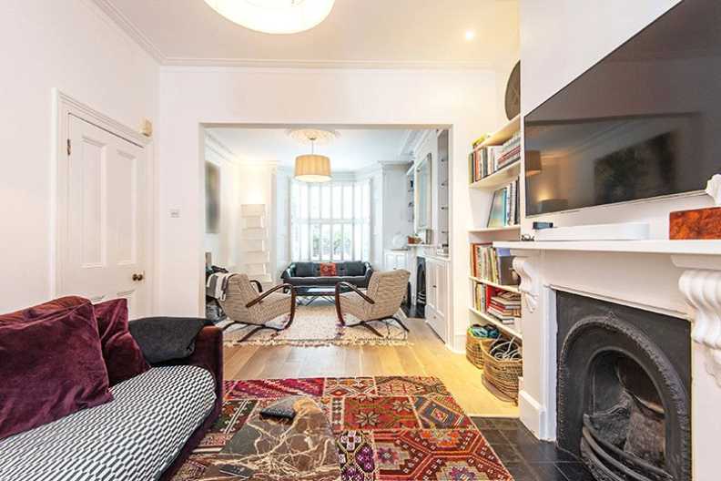 5 bedrooms apartments/flats to sale in Roderick Road, Hampstead Heath-image 4