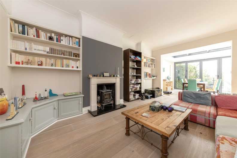 4 bedrooms to sale in Park Drive, Golders Hill Park-image 2