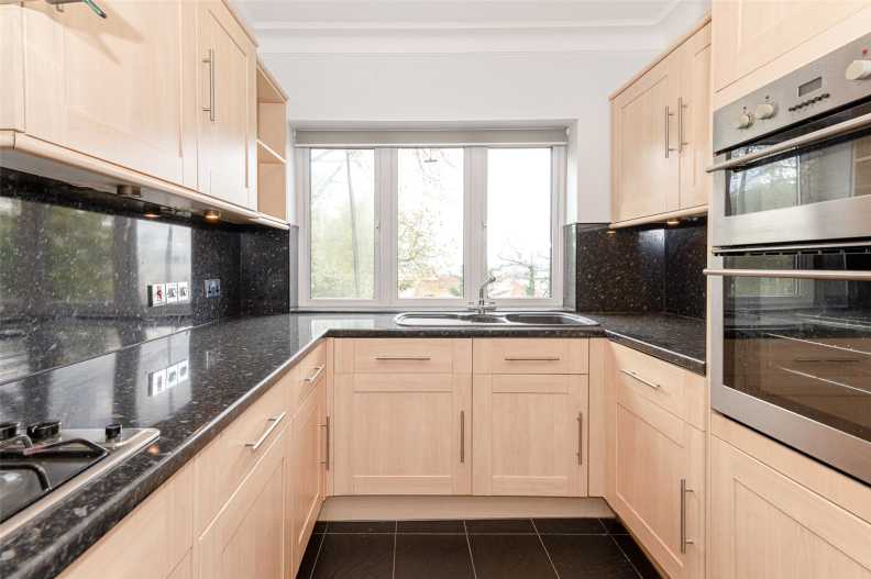 2 bedrooms apartments/flats to sale in West Heath Road, Hampstead-image 12