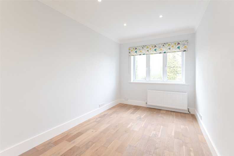 2 bedrooms apartments/flats to sale in West Heath Road, Hampstead-image 4