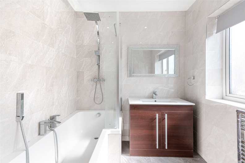 2 bedrooms apartments/flats to sale in West Heath Road, Hampstead-image 6