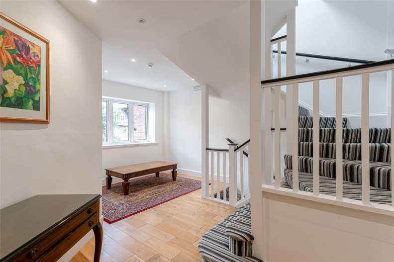2 bedrooms apartments/flats to sale in West Heath Road, Hampstead-image 15
