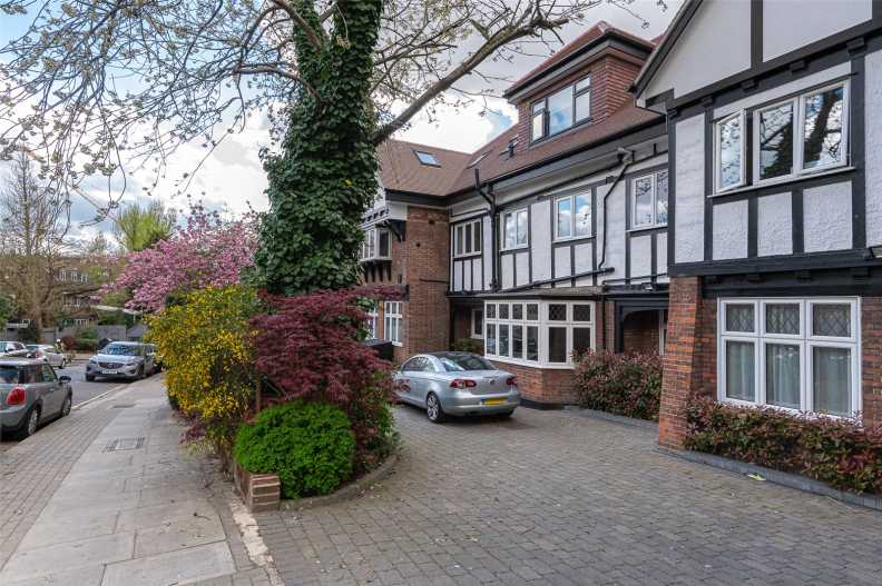 2 bedrooms apartments/flats to sale in West Heath Road, Hampstead-image 19