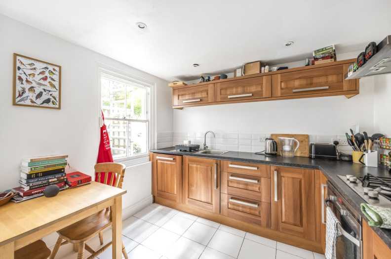 1 bedroom apartments/flats to sale in Carlingford Road, Hampstead Village-image 9