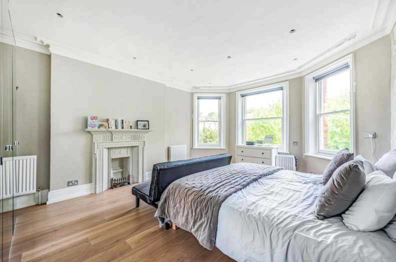 4 bedrooms apartments/flats to sale in Arkwright Mansions, Finchley Road-image 17