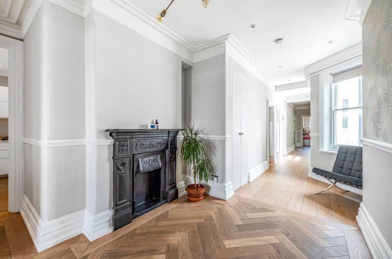 4 bedrooms apartments/flats to sale in Arkwright Mansions, Finchley Road-image 8