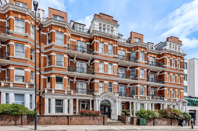 4 bedrooms apartments/flats to sale in Arkwright Mansions, Finchley Road-image 1