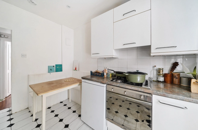 3 bedrooms apartments/flats to sale in Hampstead Lane, Highgate-image 19