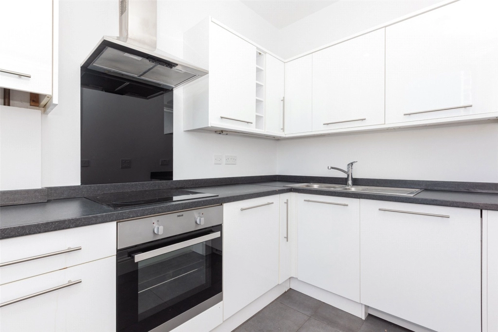 2 bedrooms apartments/flats for sale in King Henrys Road, Primrose Hill - NW3 view 3
