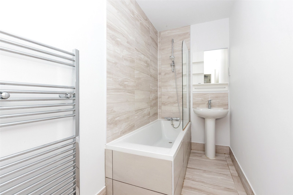 2 bedrooms apartments/flats for sale in King Henrys Road, Primrose Hill - NW3 view 6