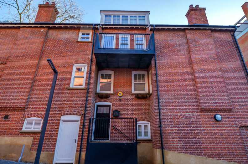 4 bedrooms apartments/flats to sale in Kidderpore Avenue, Hampstead-image 19