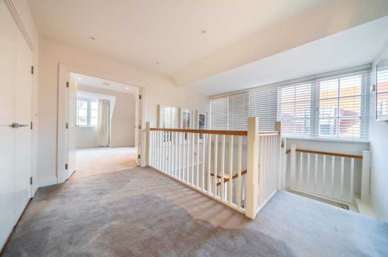 4 bedrooms apartments/flats to sale in Kidderpore Avenue, Hampstead-image 10