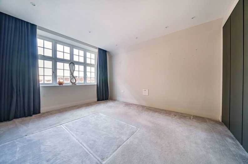 4 bedrooms apartments/flats to sale in Kidderpore Avenue, Hampstead-image 7