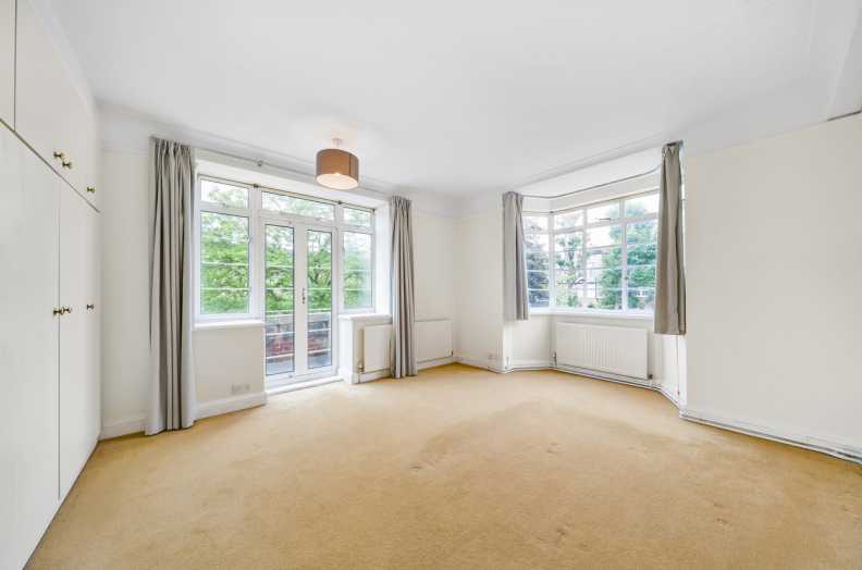 2 bedrooms apartments/flats to sale in Belsize Avenue, Belsize Park-image 4