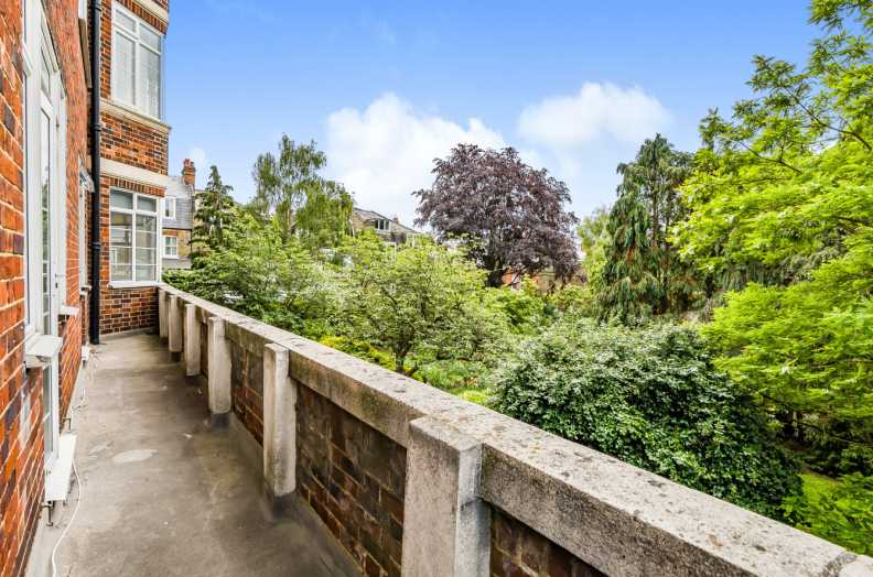 2 bedrooms apartments/flats to sale in Belsize Avenue, Belsize Park-image 10