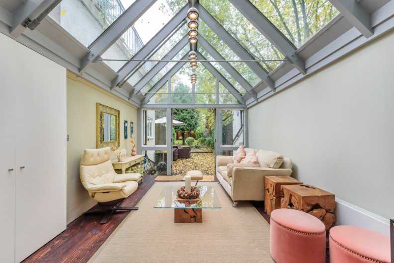 2 bedrooms apartments/flats to sale in Woodchurch Road, West Hampstead-image 12