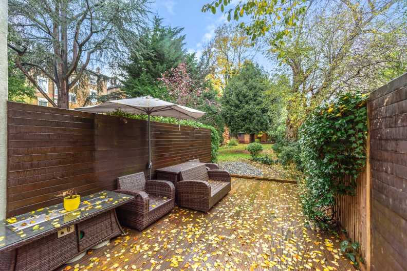 2 bedrooms apartments/flats to sale in Woodchurch Road, West Hampstead-image 6
