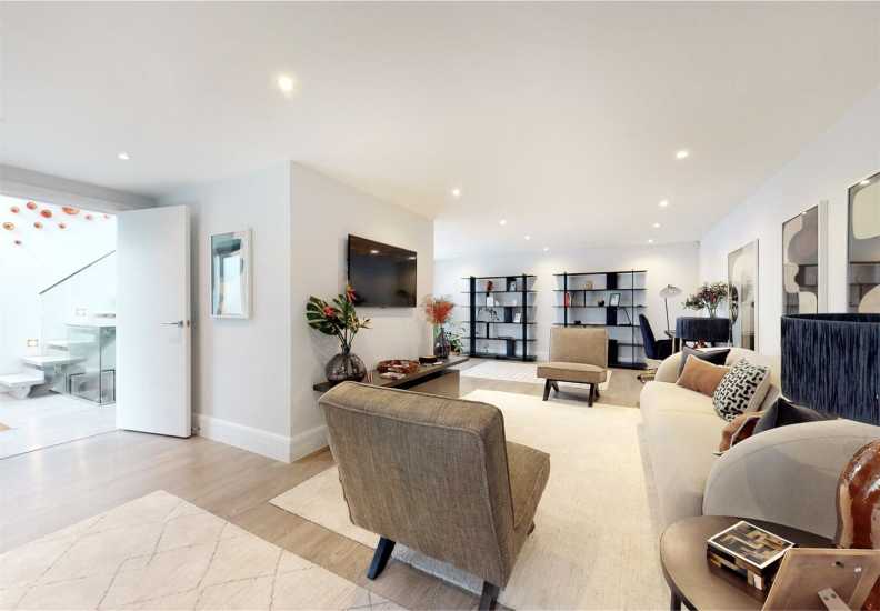3 bedrooms houses to sale in Whittlebury Mews East, Primrose Hill-image 7