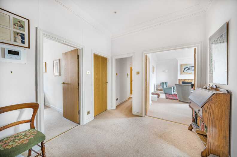 3 bedrooms apartments/flats to sale in Holford Road, Hampstead Village-image 5
