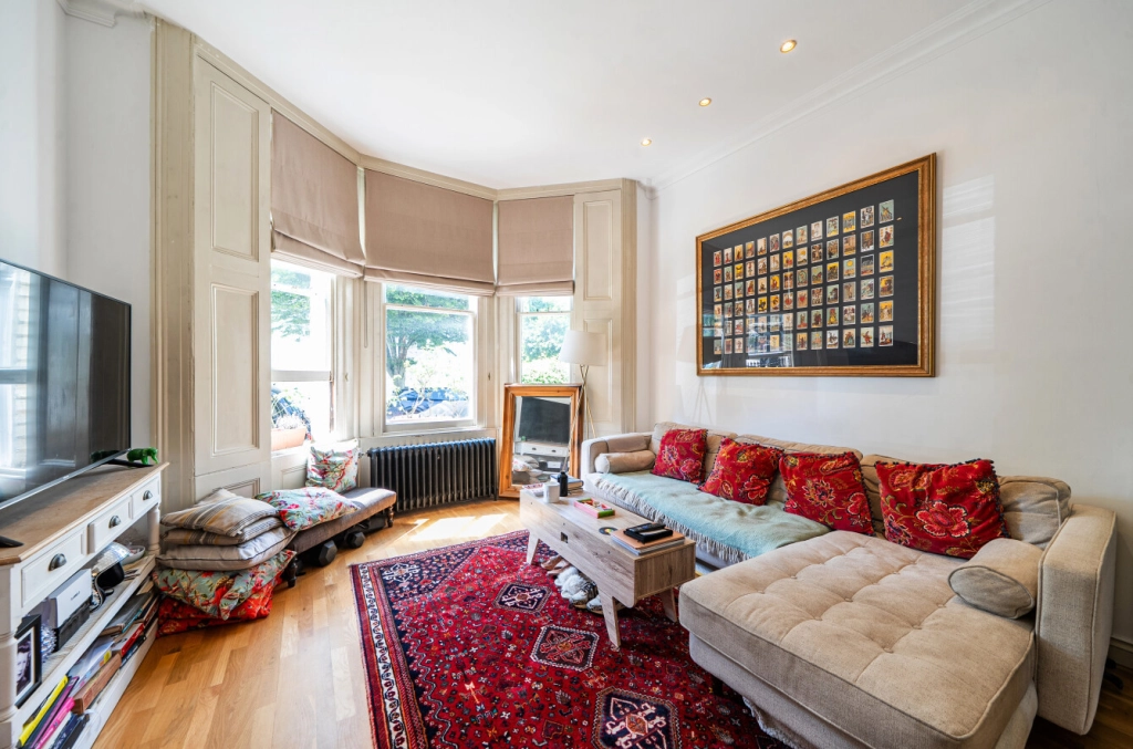 2 bedrooms apartments/flats for sale in Gayton Crescent, Hampstead Village - NW3 view 13