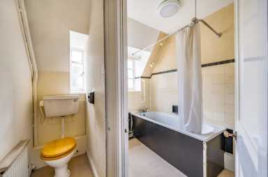 Corringham Road, Hampstead Garden Suburb NW11 image 8